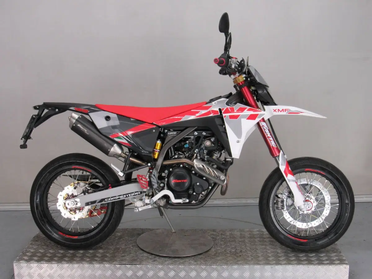 Fantic Motor XMF 125 Competition (2025 - 26) (2)