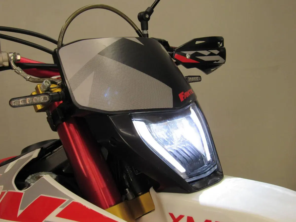 Fantic Motor XMF 125 Competition (2025 - 26) (10)