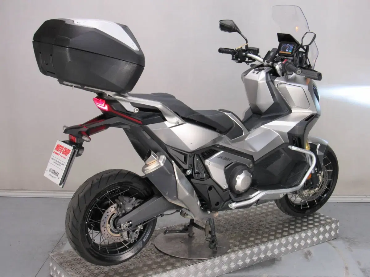 Honda X-ADV 750 DCT (2021 - 24) (6)