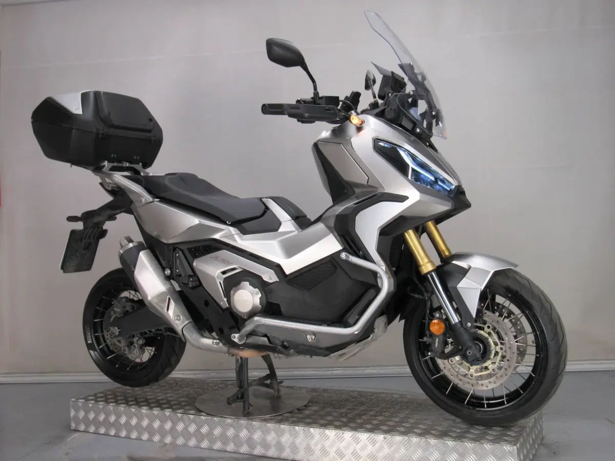 Honda X-ADV 750 DCT (2021 - 24) (9)
