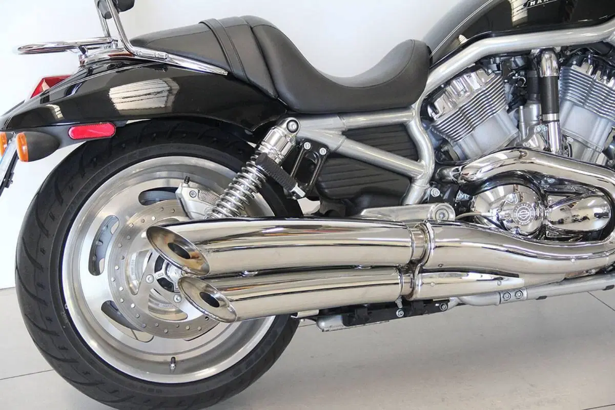 Harley-Davidson 1250 V-Rod (2008 - 12) - VRSCAW (3)