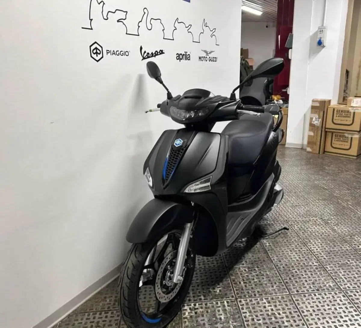 Piaggio Liberty 150 S (2025 - 26) (2)
