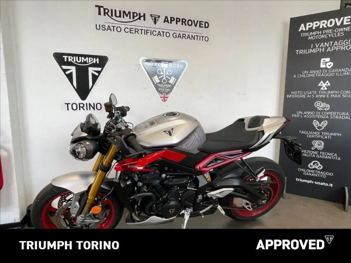 Triumph Street Triple 765 RX (2026) (5)