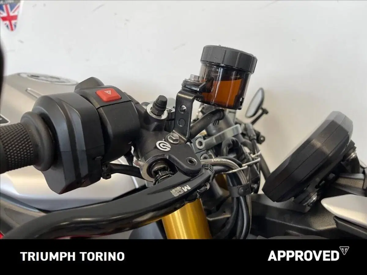 Triumph Street Triple 765 RX (2026) (6)