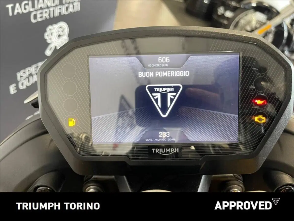 Triumph Street Triple 765 RX (2026) (7)
