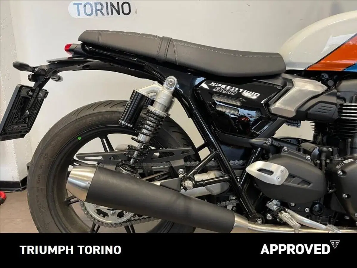 Triumph Speed Twin 900 (2023 - 24) (2)