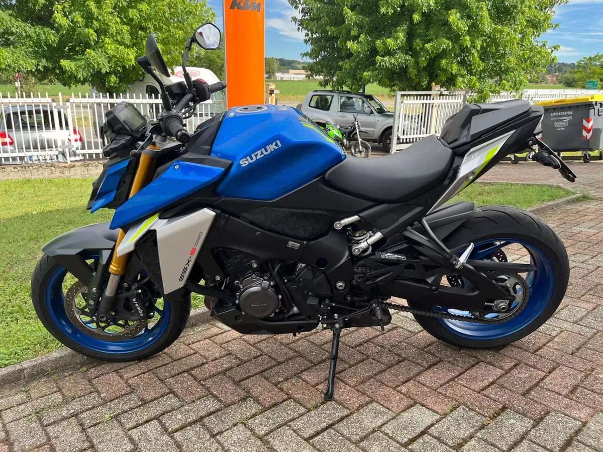 Suzuki GSX-S1000 (2021 - 25) (7)