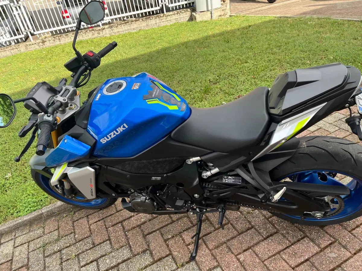 Suzuki GSX-S1000 (2021 - 25) (8)