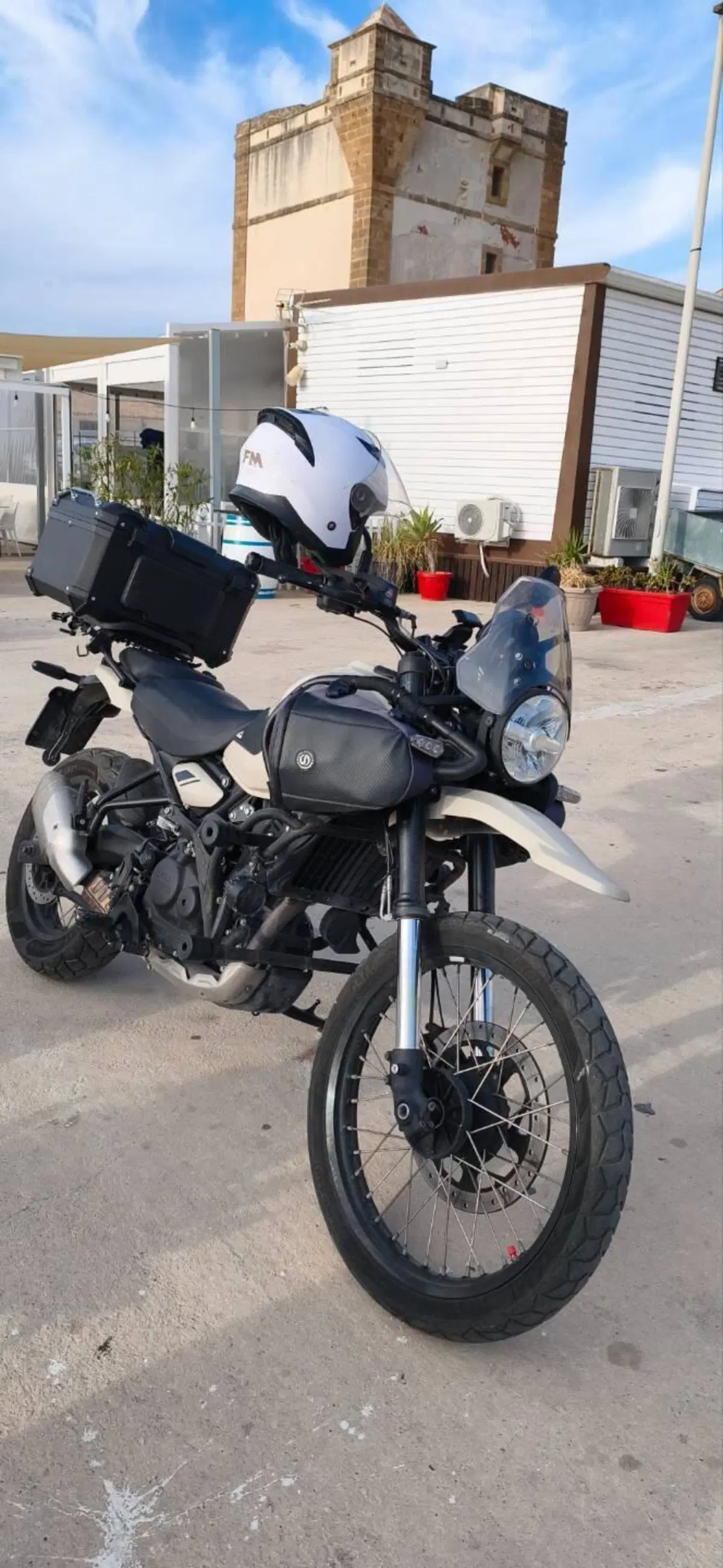 Royal Enfield Himalayan 450 (2024 - 26) (3)