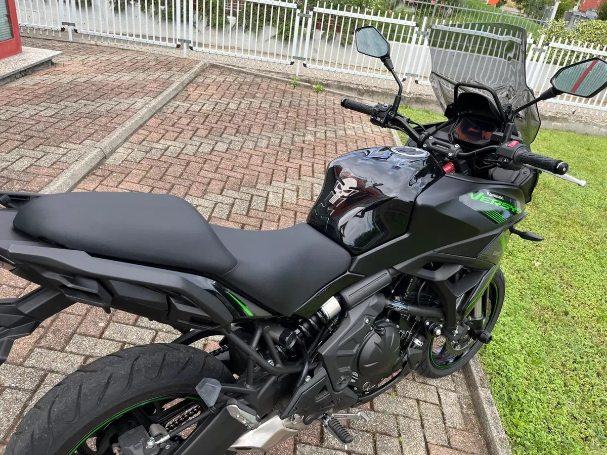 Kawasaki Versys 650 (2025 - 26) (12)