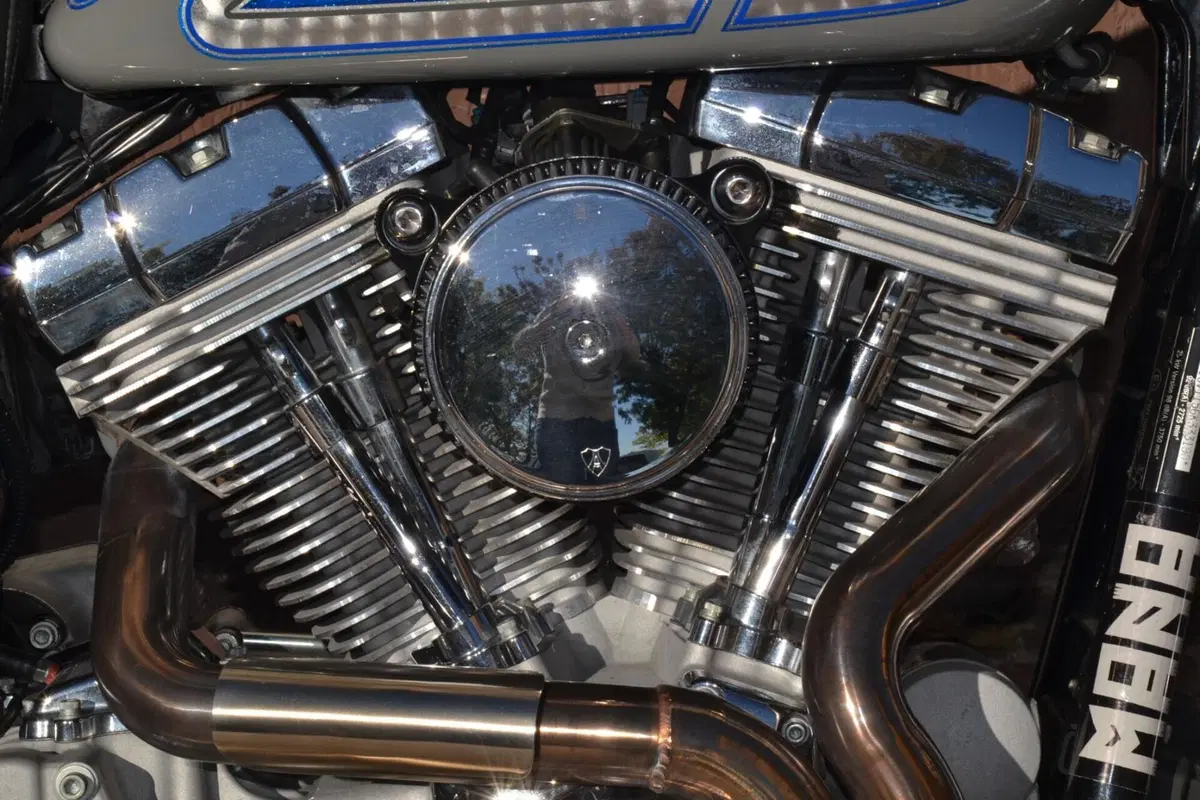 Harley-Davidson 1450 Super Glide Custom (2005 - 06) - FXDCI (17)
