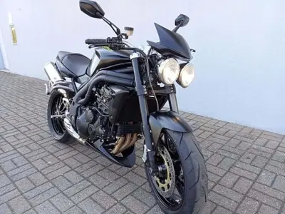Triumph Speed Triple 1050 (2005 - 11) usata