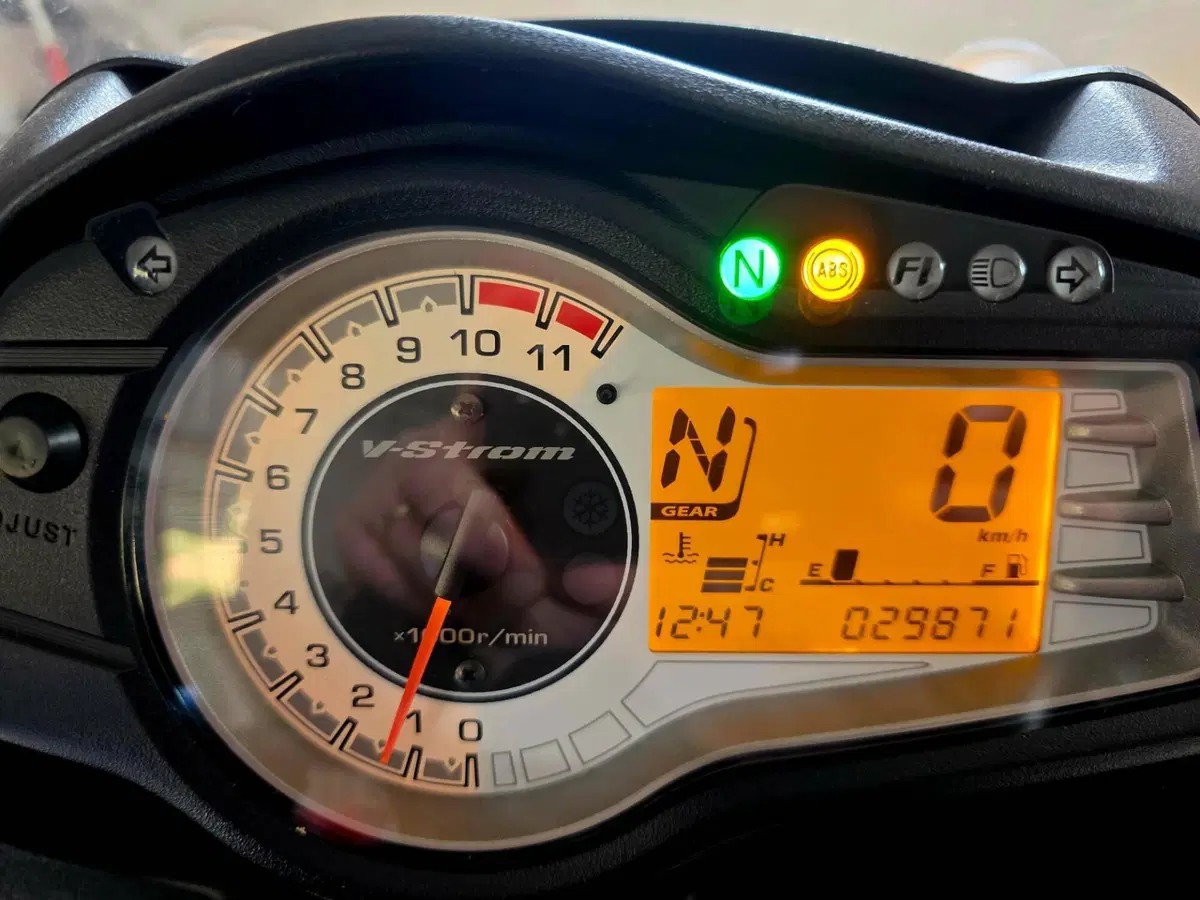 Suzuki V-Strom 650 ABS (2011 - 17) (2)