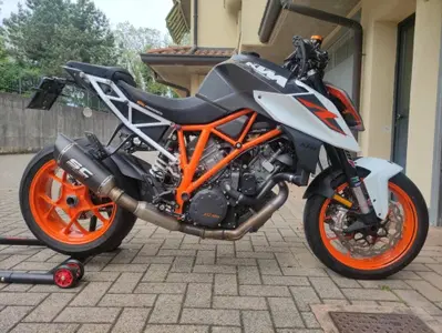 KTM 1290 Super Duke R (2019) usata