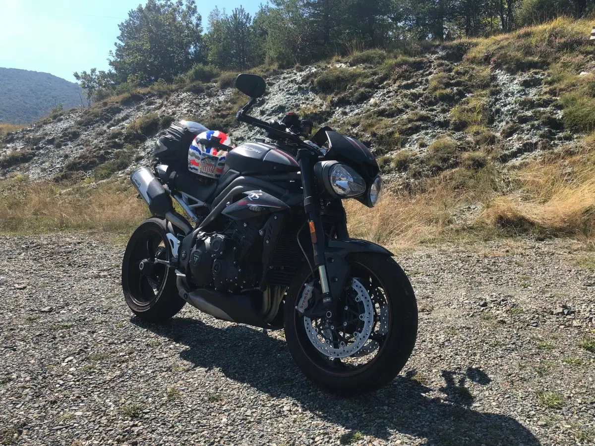 Triumph Speed Triple 1050 RS (2018 - 20) (2)