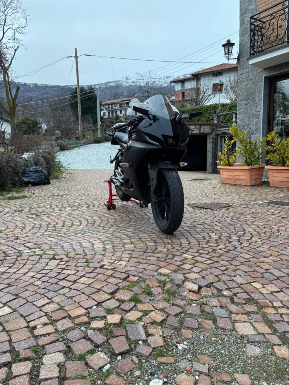 Yamaha YZF R125 (2023 - 26)