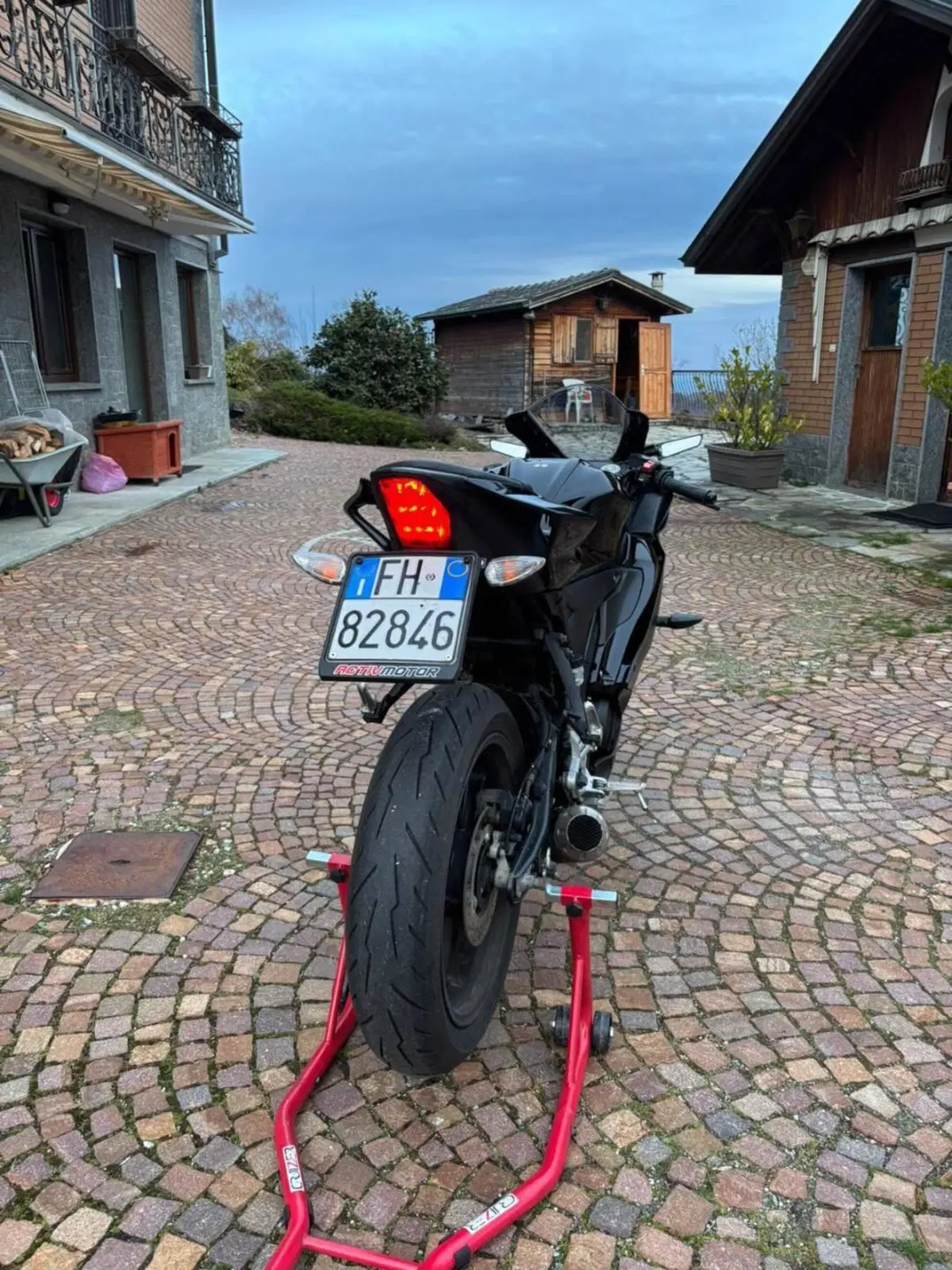 Yamaha YZF R125 (2023 - 26) (6)