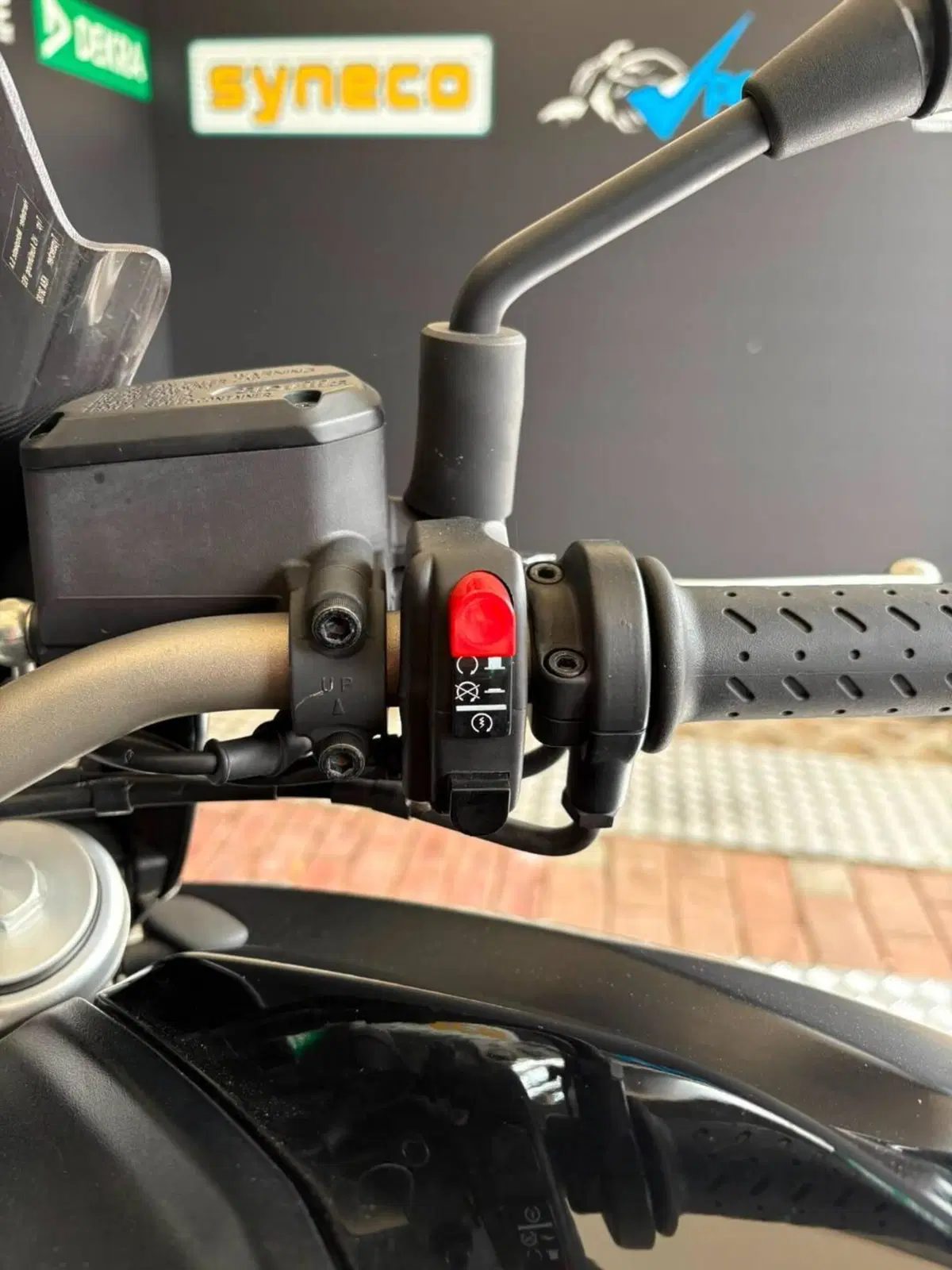 Aprilia Shiver 750 ABS (2010 - 17) (7)