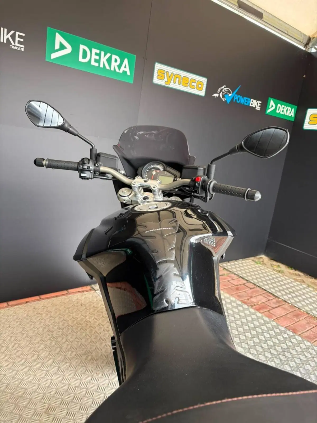 Aprilia Shiver 750 ABS (2010 - 17) (11)