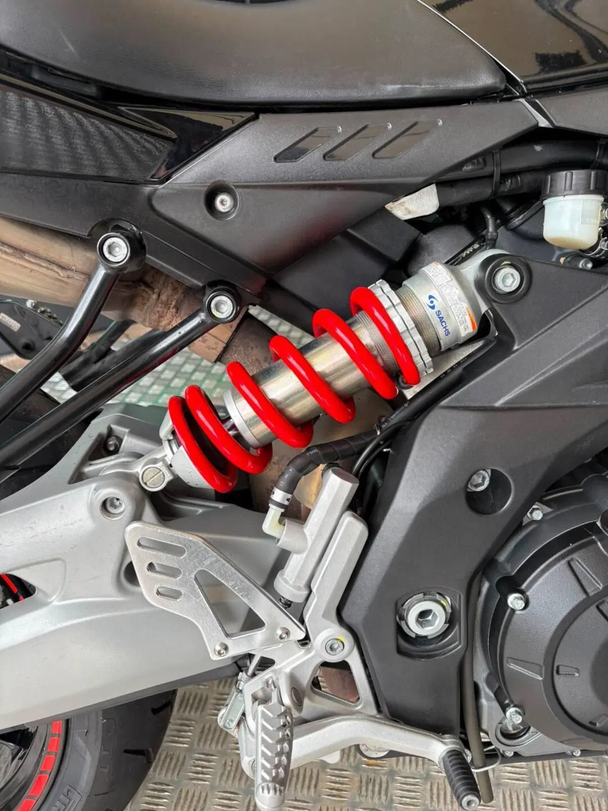 Aprilia Shiver 750 ABS (2010 - 17) (16)