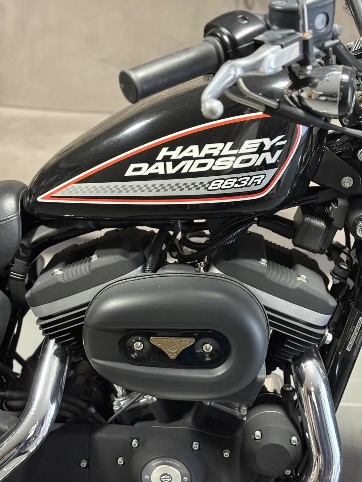 Harley-Davidson 883 R (2006 - 07) - XL 883R
