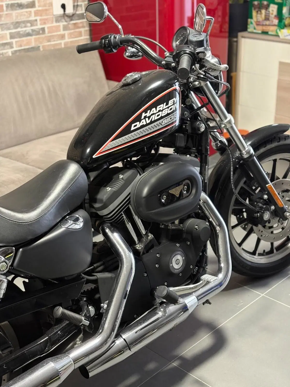 Harley-Davidson 883 R (2006 - 07) - XL 883R (2)