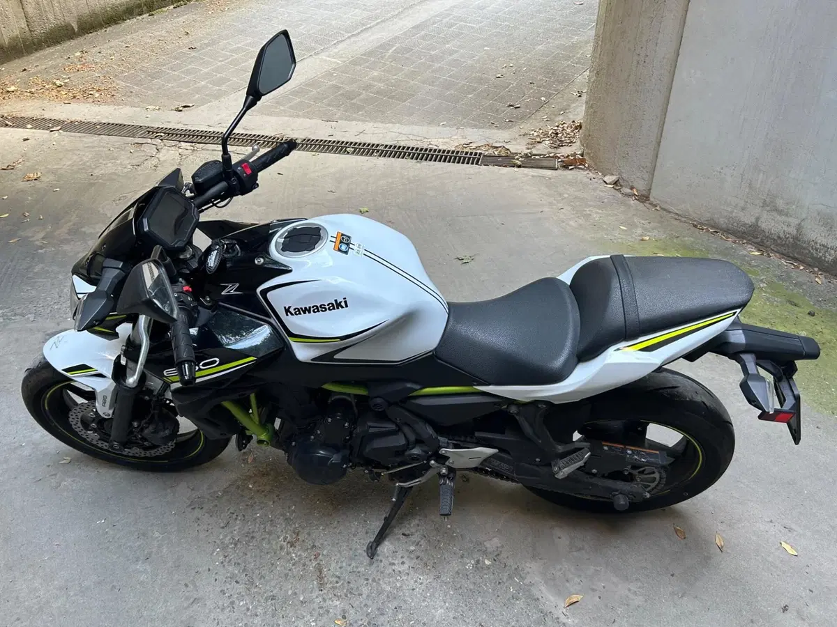 Kawasaki Z 650 (2020) (3)