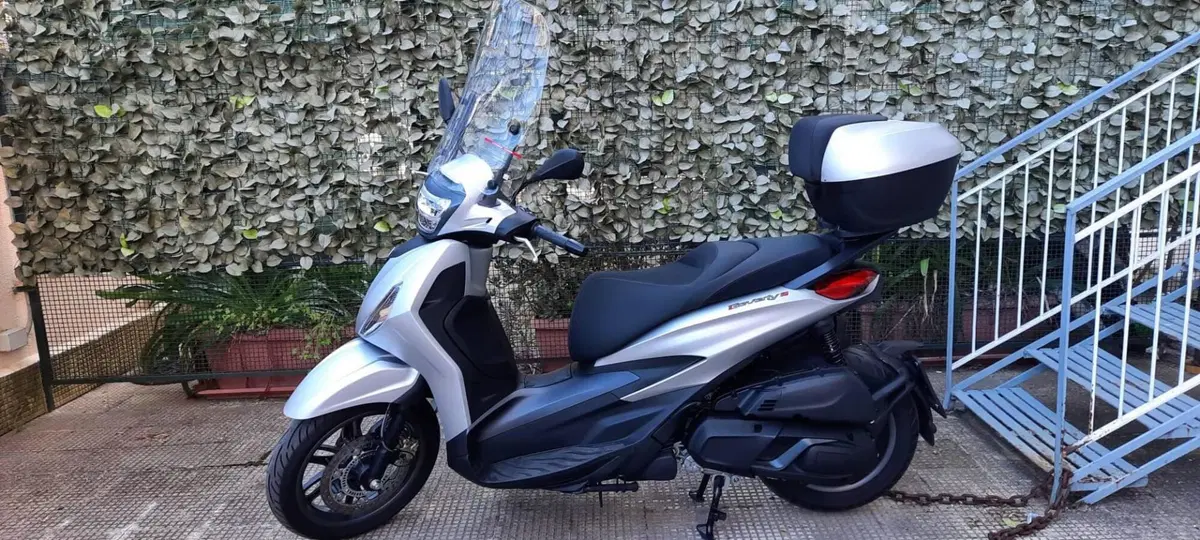 Piaggio Beverly 400 S ABS-ASR (2021 - 24) (2)