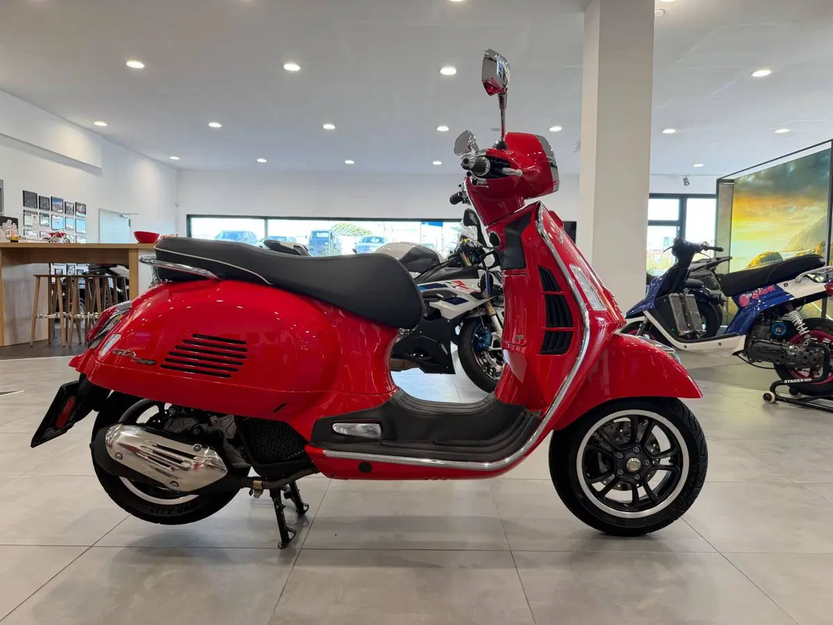 Vespa GTS 125 Super (2025 - 26) (7)