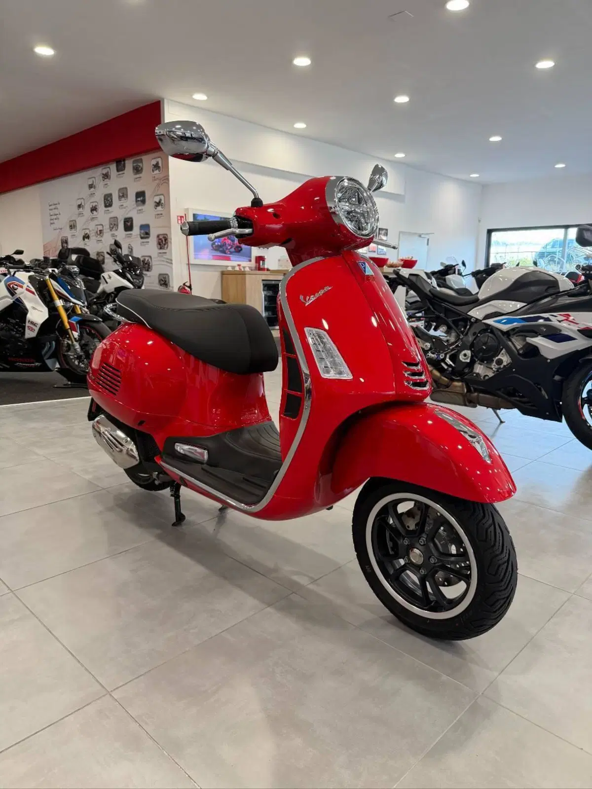 Vespa GTS 125 Super (2025 - 26) (6)