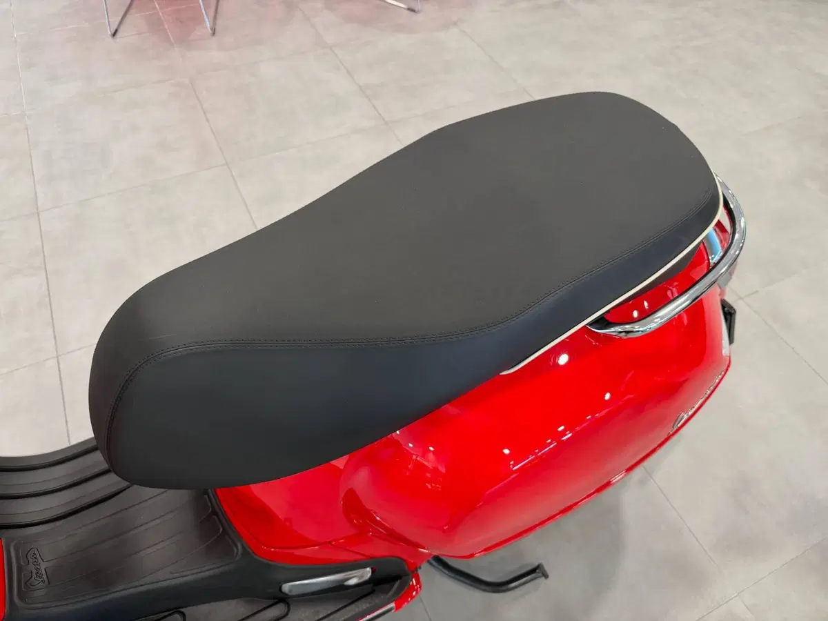 Vespa GTS 125 Super (2025 - 26) (10)