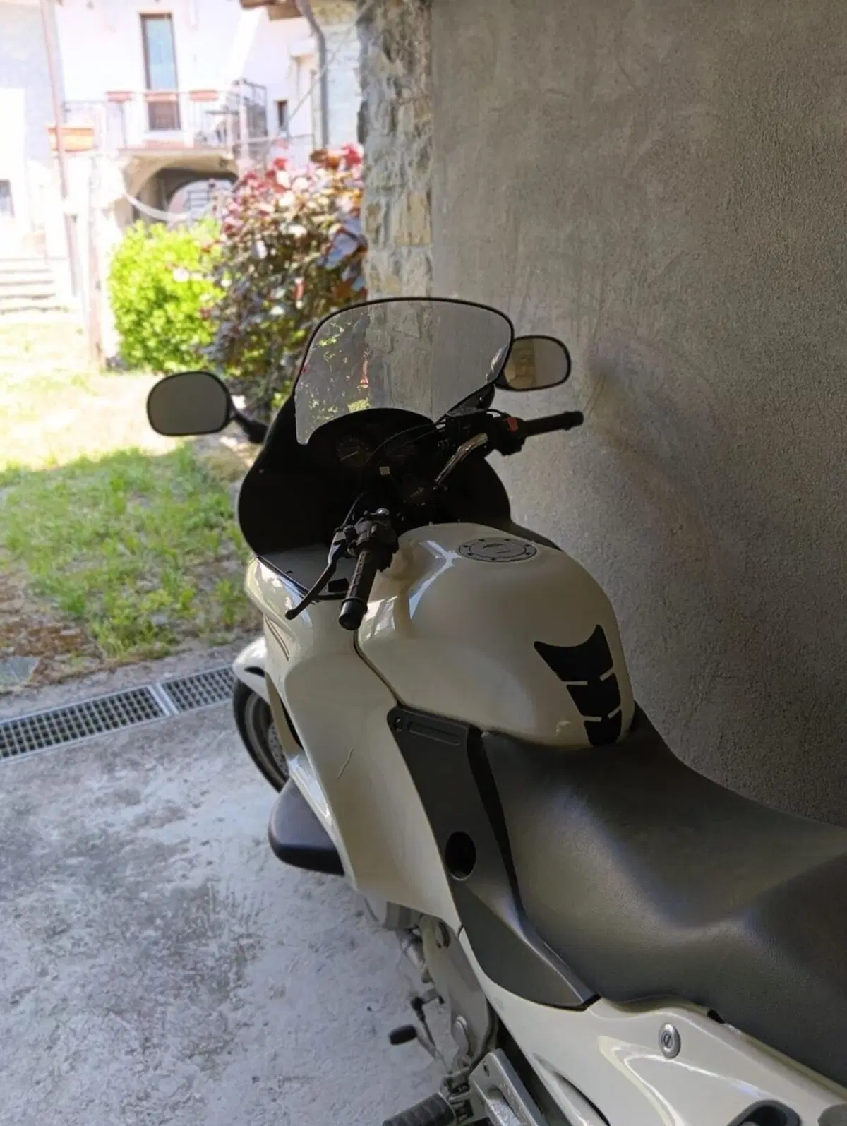 Honda Deauville 650 (1998 - 01) (2)