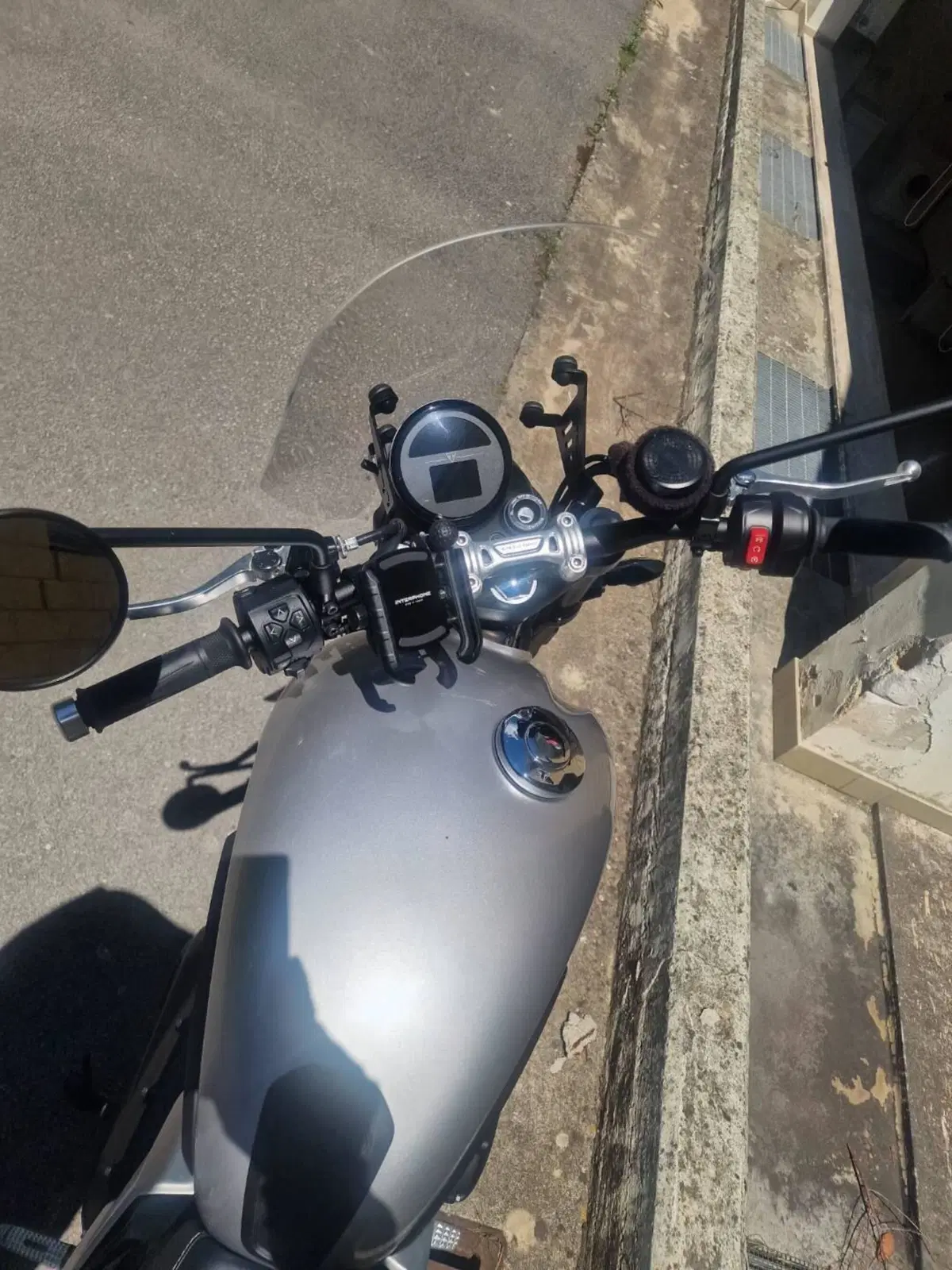 Triumph Speed Twin 900 (2025 - 26) (6)