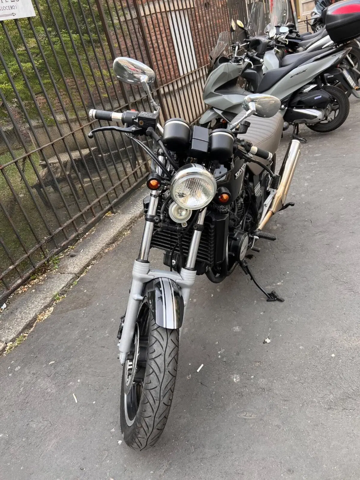 Honda VF 750 S (3)