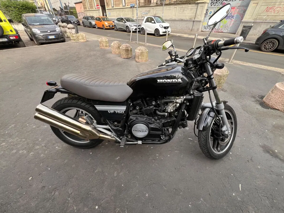 Honda VF 750 S (6)
