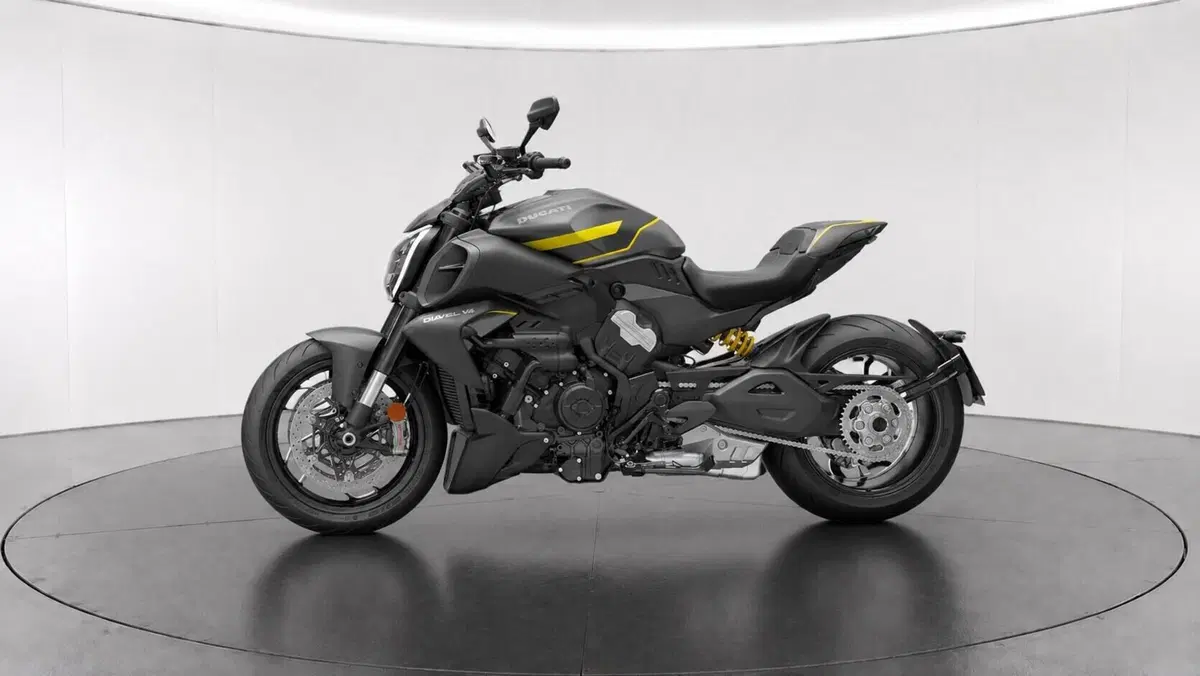 Ducati Diavel V4 (2023 - 26) (9)
