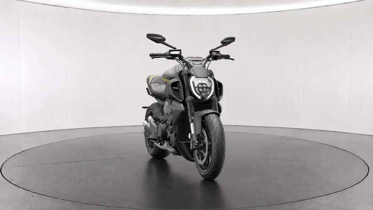 Ducati Diavel V4 (2023 - 26) (4)