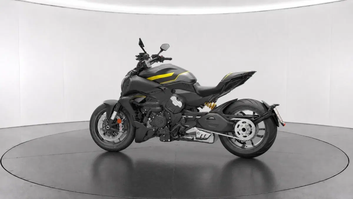 Ducati Diavel V4 (2023 - 26) (8)