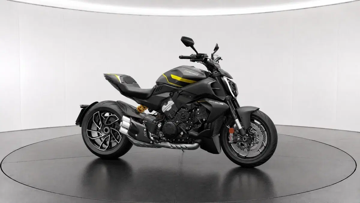Ducati Diavel V4 (2023 - 26) (11)