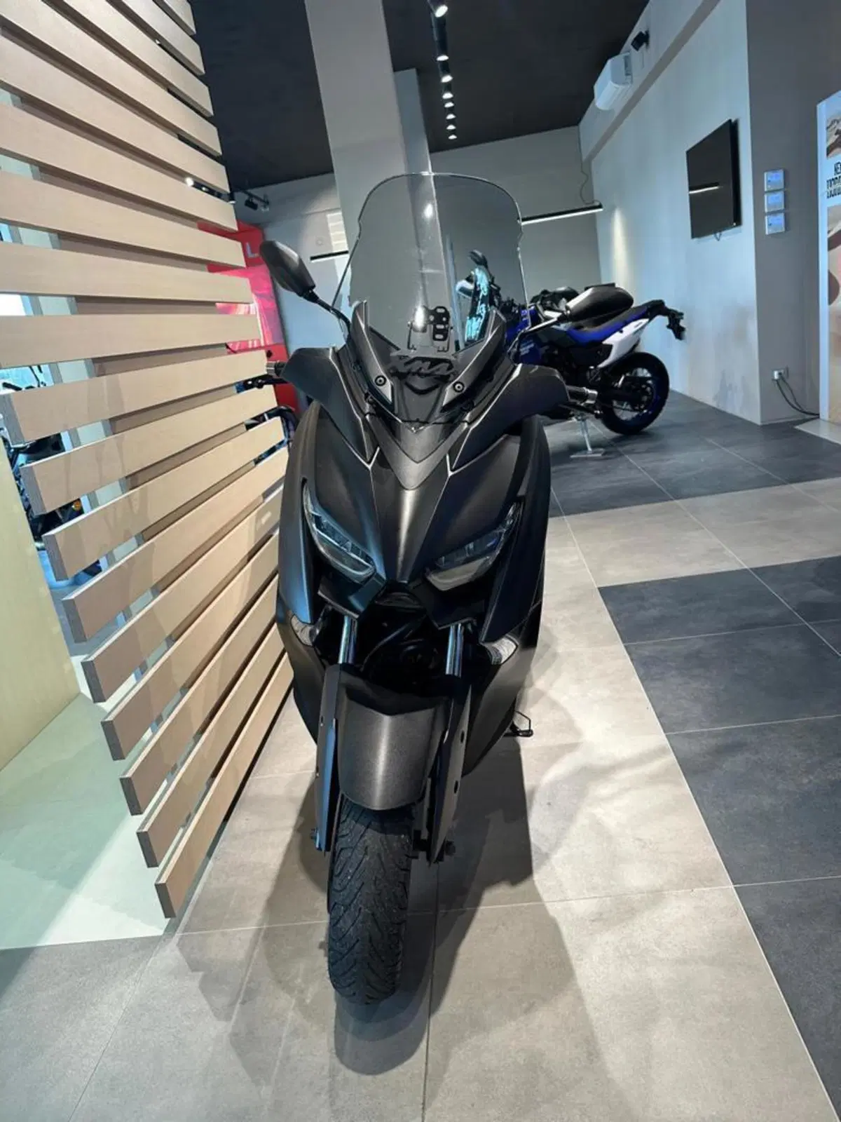 Yamaha X-Max 300 ABS (2017 - 20) (4)