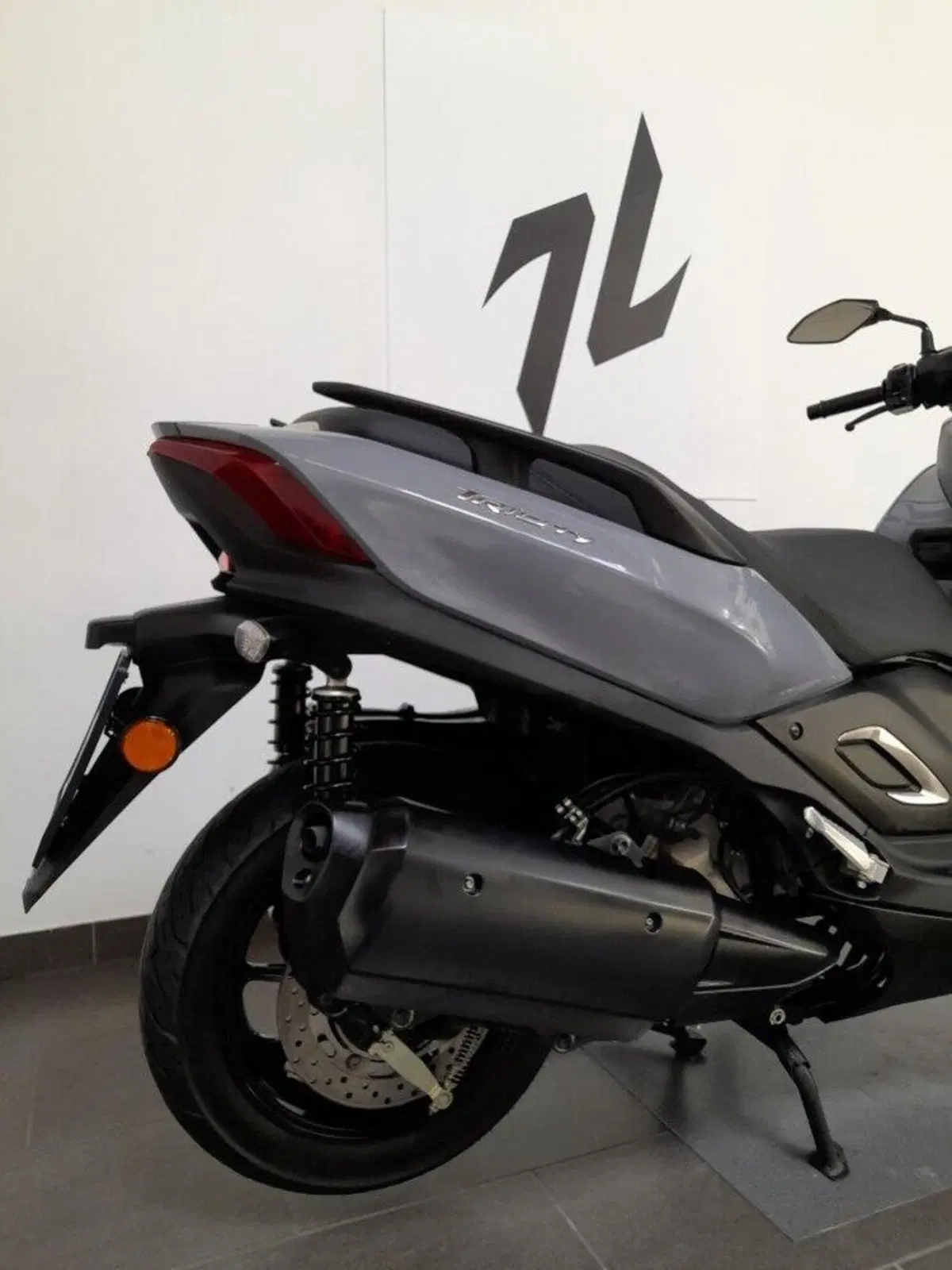 Yamaha Tricity 300 (2021 - 24) (4)