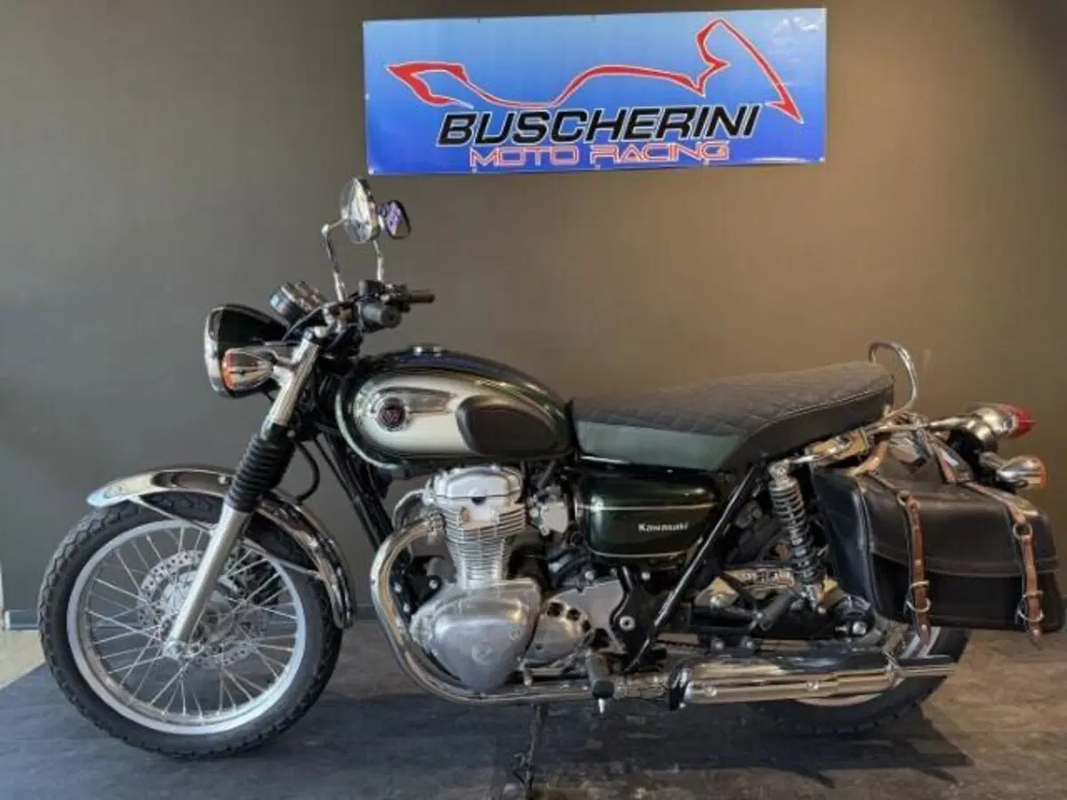Kawasaki W 800 (2010 - 17) (3)