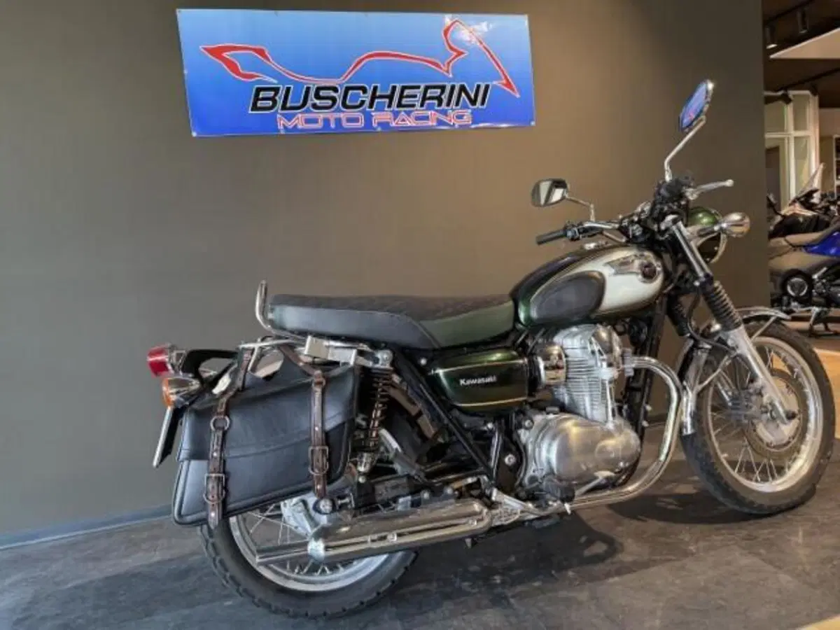 Kawasaki W 800 (2010 - 17) (6)