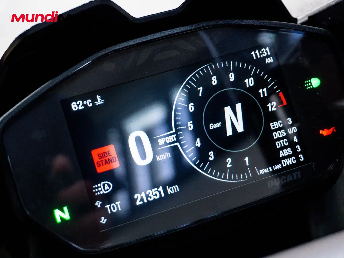 Ducati Panigale V2 FB63 (2026) (12)