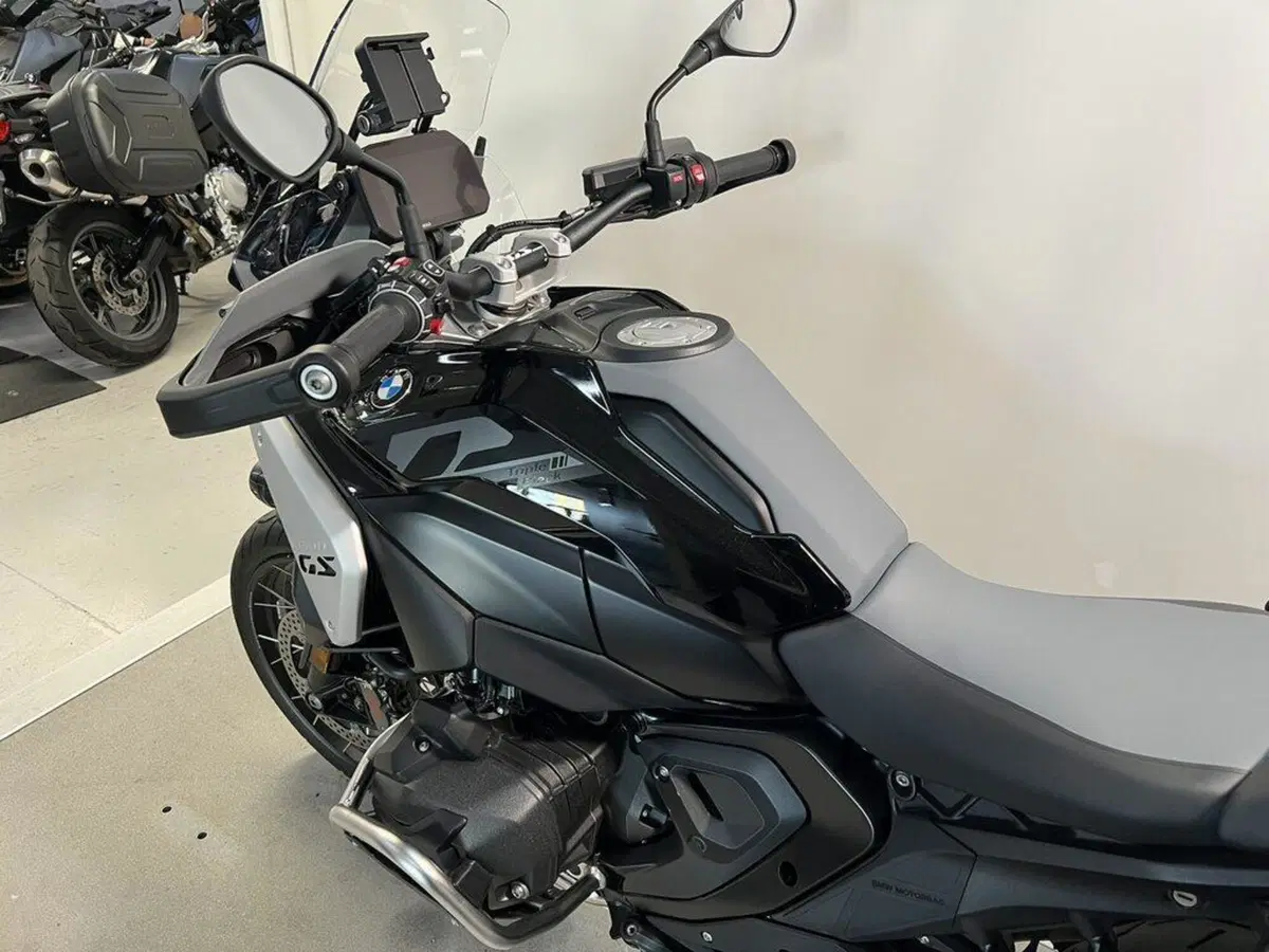 Bmw R 1300 GS (2023 - 26) (6)