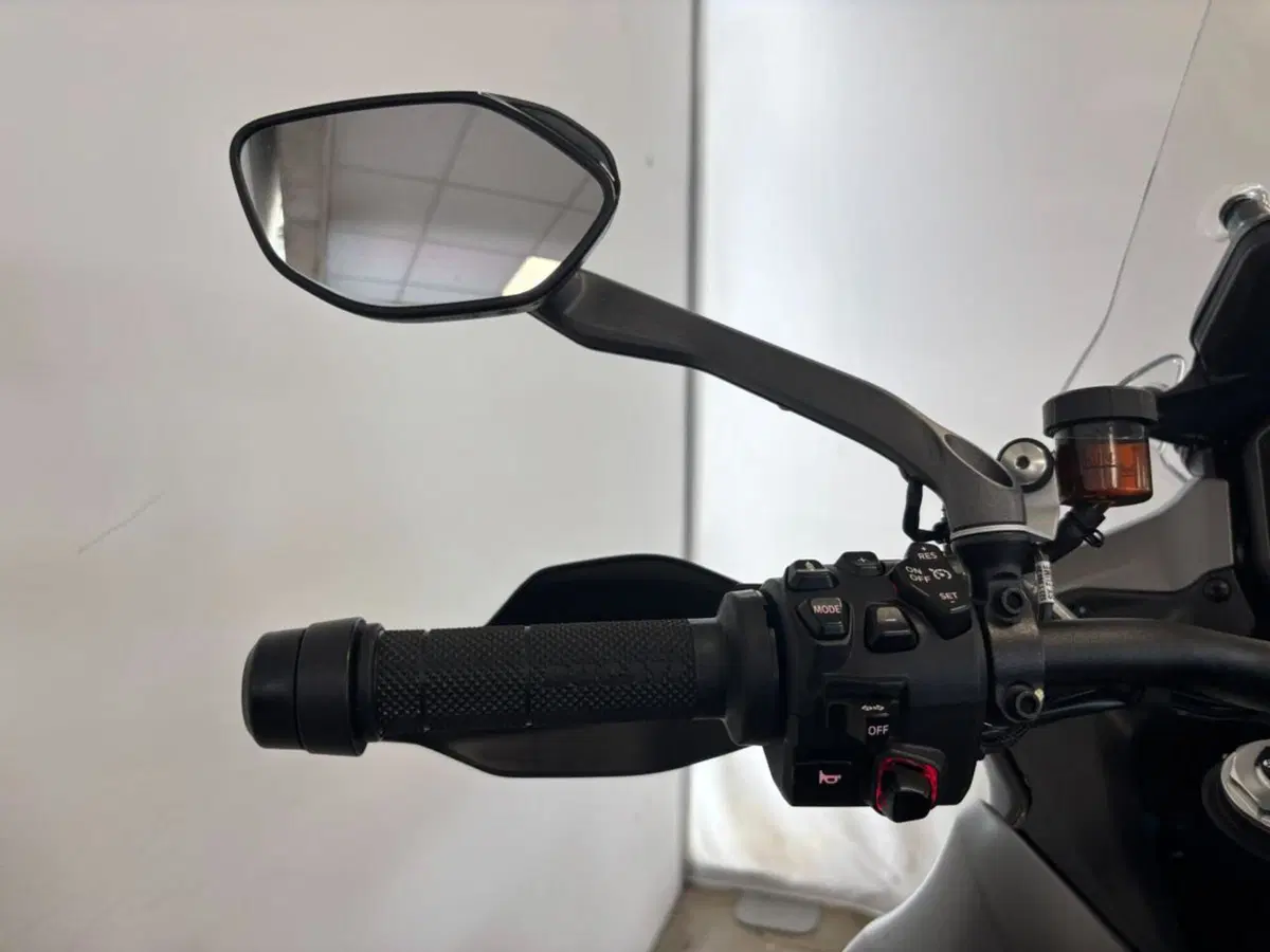 Ducati Multistrada V4 S Grand Tour (2024) (11)