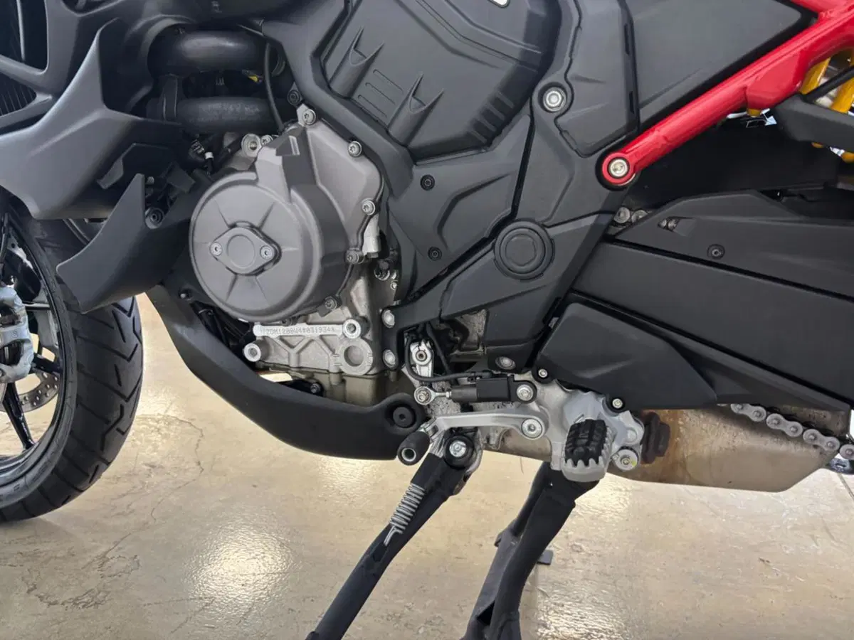 Ducati Multistrada V4 S Grand Tour (2024) (8)