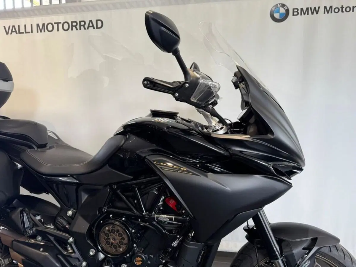 MV Agusta Turismo Veloce 800 Lusso SCS (2021 - 26) (6)