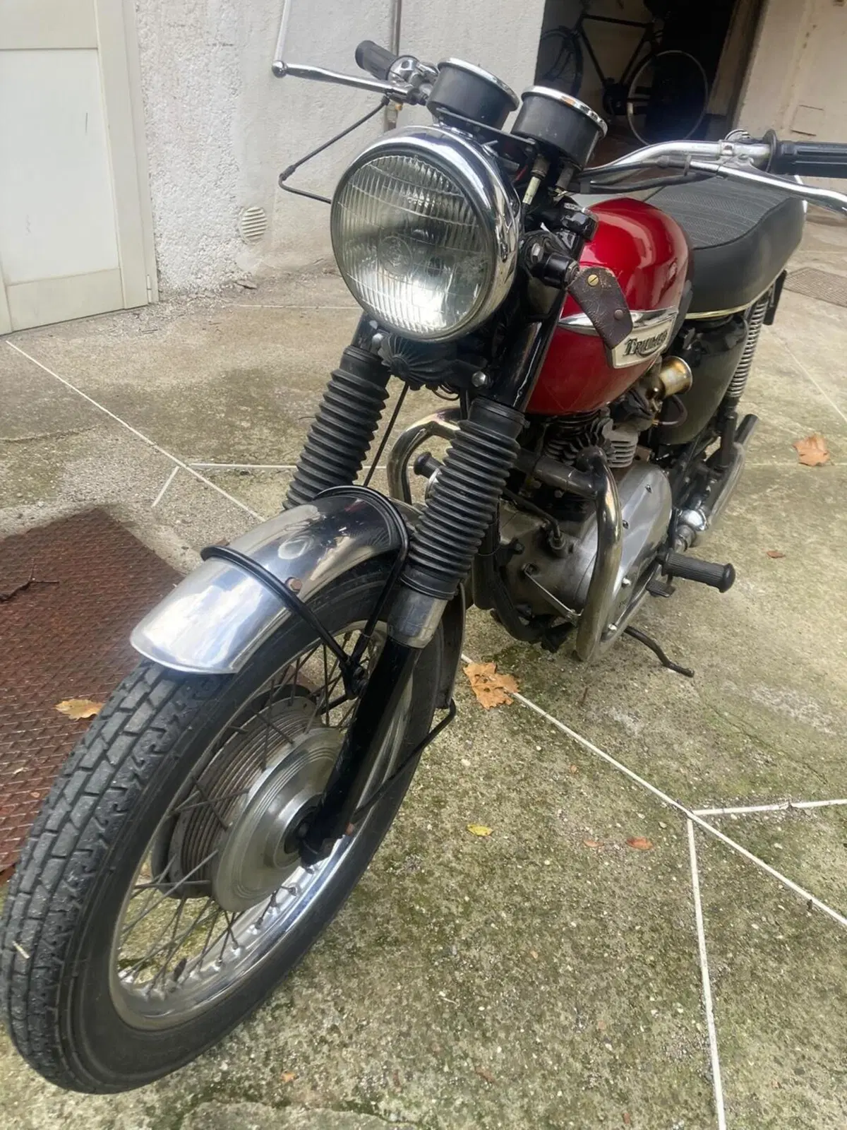 Triumph T120 Bonneville (2)
