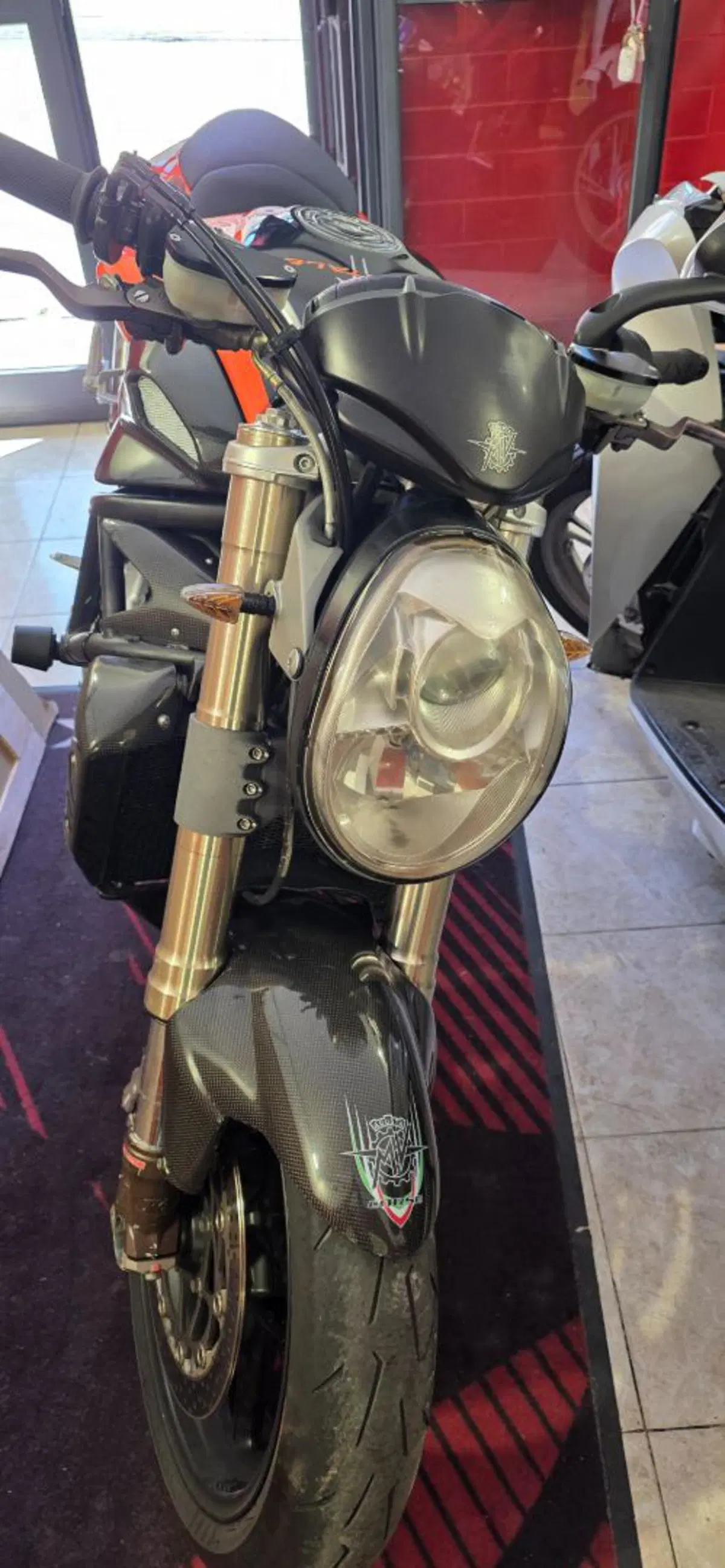 MV Agusta Brutale 910 R (2006 - 11) (3)